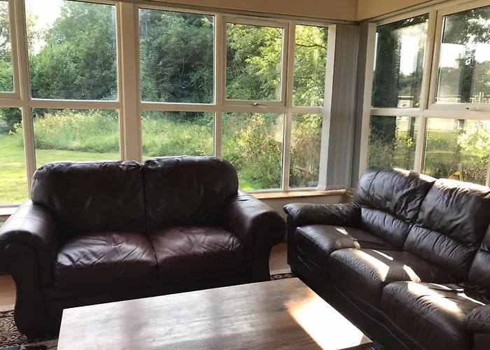 Orchard Lodge